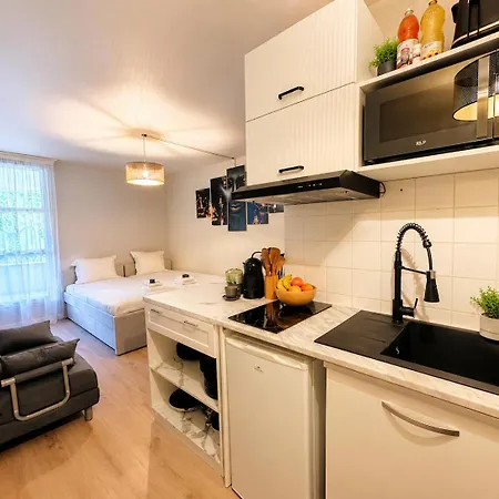 Appartement N 02 Halte - Parking Et Accès Petit-déjeuner Nancy